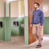 Obrázek Zásobník Tork OptiServe na 4 role bezdutinkového toaletního papíru - černý 558052